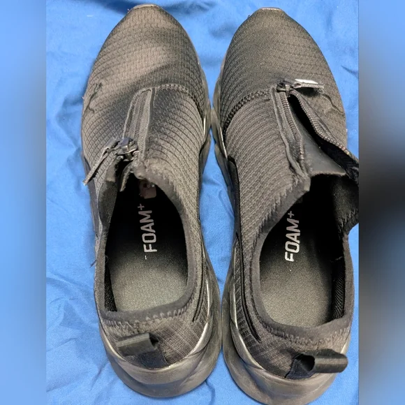 Puma Black Slip-On Sneakers Size 10 Zip Closure Like New - Picture 14 of 16